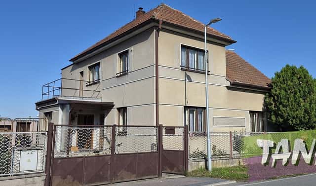 Prodej domu 135 m² s pozemkem 911 m², Hořátev, okres Nymburk