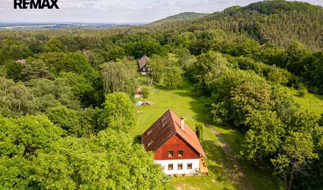 Prodej stavebního pozemku 1 000 m², Blatce – Houska, okres Česká Lípa