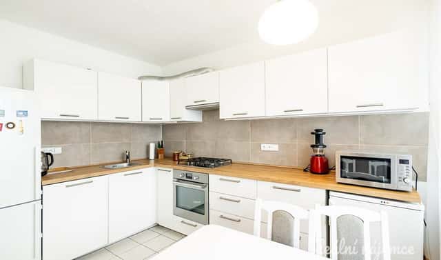 Pronájem bytu 3+1 78 m², Jablonecká, Praha 9 – Prosek