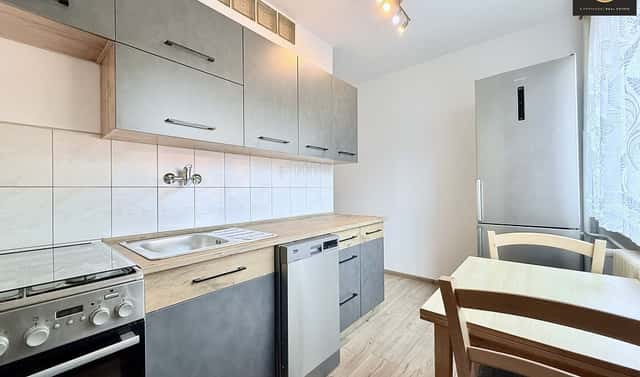 Pronájem bytu 2+1 60 m², Vašíčkova, Kladno