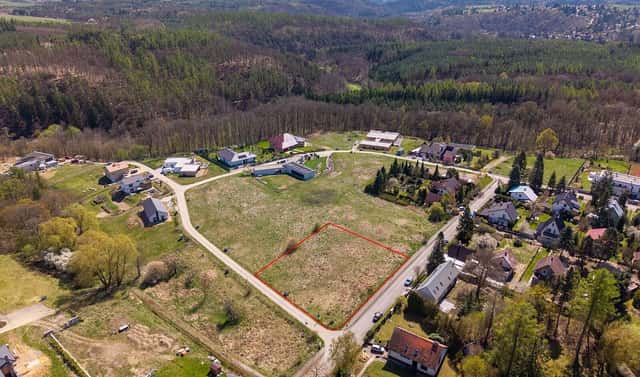 Prodej stavebního pozemku 2 049 m², Unhošť, okres Kladno