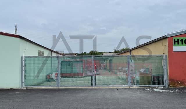 Pronájem skladovacích prostor 378 m², Ve žlíbku, Praha 9 – Horní Počernice