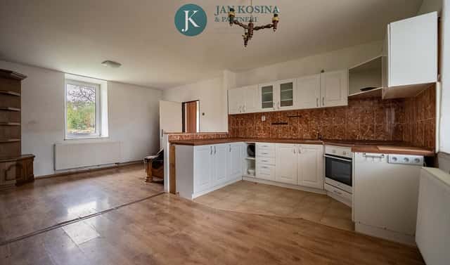 Prodej domu 200 m² s pozemkem 1 384 m², Doubek, okres Praha-východ