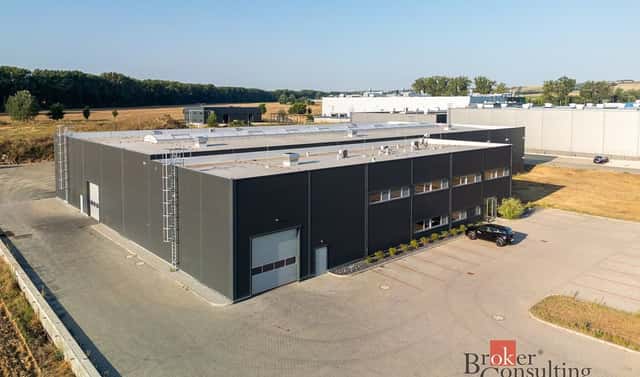 Pronájem výrobních prostor 2 850 m², Nivnická, Uherský Brod, okres Uherské Hradiště