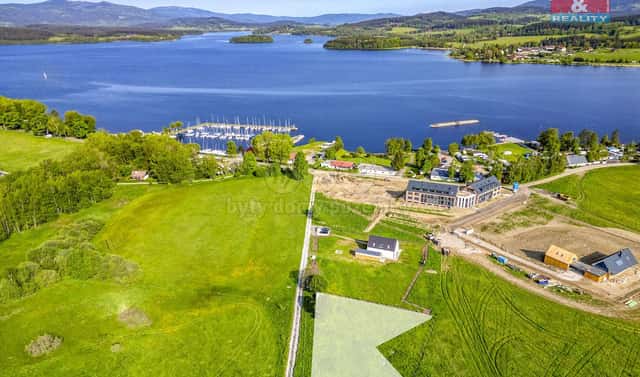 Prodej stavebního pozemku 1 647 m², Černá v Pošumaví, okres Český Krumlov