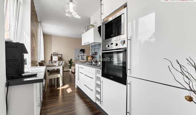 Prodej bytu 2+kk 55 m², Májová, Dalovice, okres Karlovy Vary