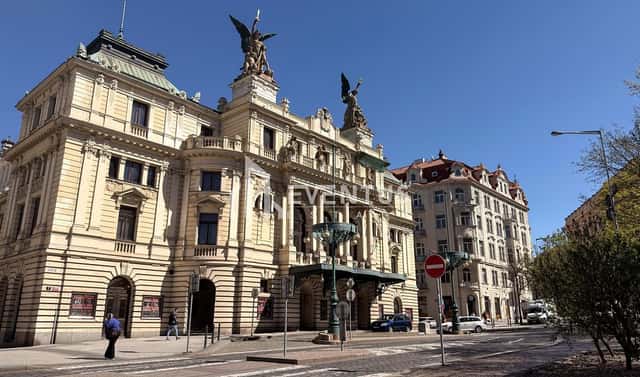 Prodej domu 1 520 m² s pozemkem 400 m², Korunní, Praha 2 – Vinohrady