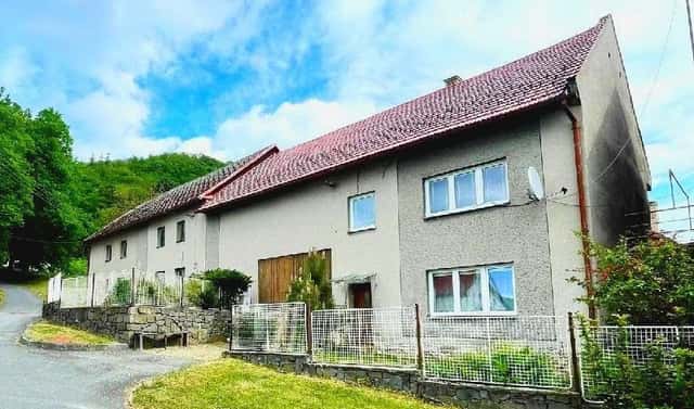 Prodej domu 200 m² s pozemkem 3 182 m², Lipník nad Bečvou – Lipník nad Bečvou V-Podhoří, okres Přerov