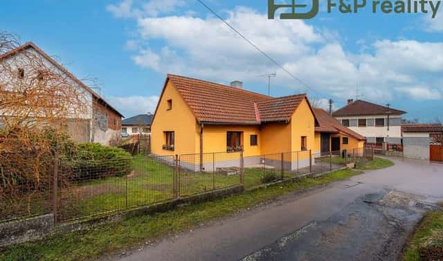 Prodej domu 122 m² s pozemkem 798 m², Teplýšovice – Čeňovice, okres Benešov