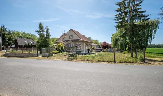 Prodej domu 274 m² s pozemkem 941 m², Kropáčova Vrutice – Střížovice, okres Mladá Boleslav