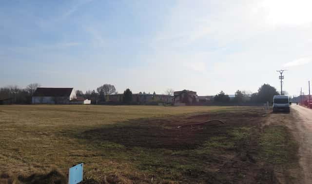 Prodej stavebního pozemku 2 420 m², Dušnická, Obříství, okres Mělník