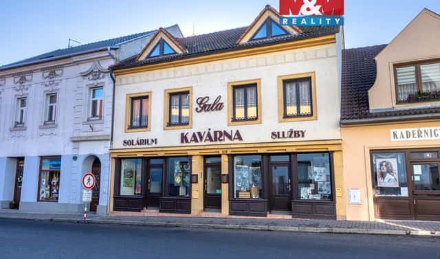 Prodej obchodních prostor 440 m², Marxovo náměstí, Postoloprty, okres Louny