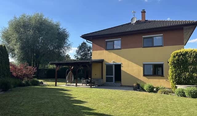 Prodej domu 249 m² s pozemkem 759 m², Borek, okres Praha-východ
