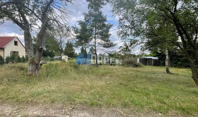 Prodej zahrady 1 800 m², Malá Hraštice, okres Příbram