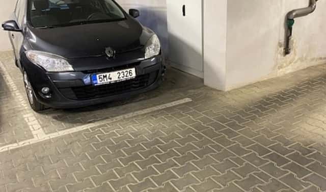 Pronájem krytého garážového stání Olomouc Mošnerova, Mošnerova, Olomouc – Nová Ulice