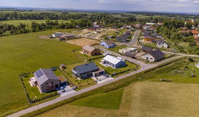 Prodej stavebního pozemku 4 264 m², Uhersko, okres Pardubice