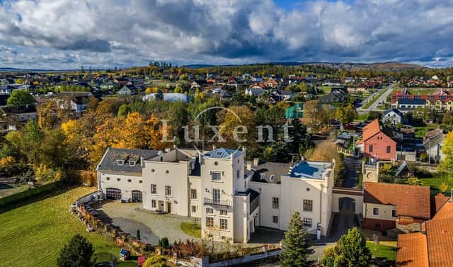 Prodej domu 1 585 m² s pozemkem 6 505 m², Trnová, okres Praha-západ