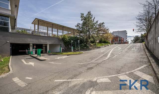 Prodej podzemního parkovacího místa, Vinohradská, Praha 10 – Strašnice