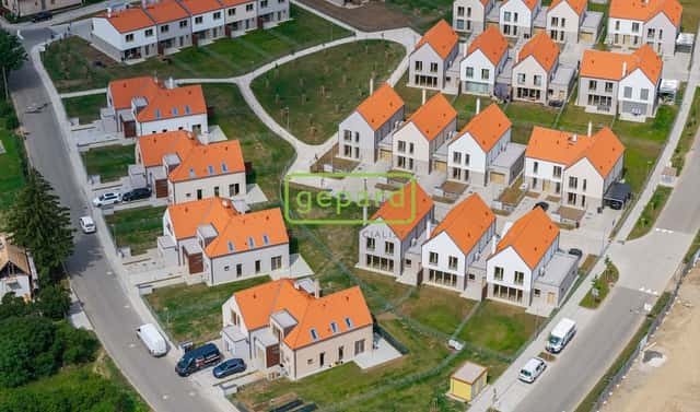 Prodej domu 157 m² s pozemkem 313 m², Na Malé Růži, Drahelčice, okres Praha-západ