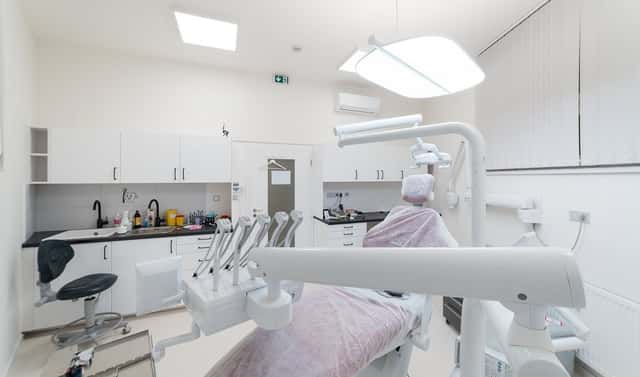 Pronájem komerčního objektu (jiného typu) 18 m², Trnkovo náměstí, Praha 5 – Hlubočepy