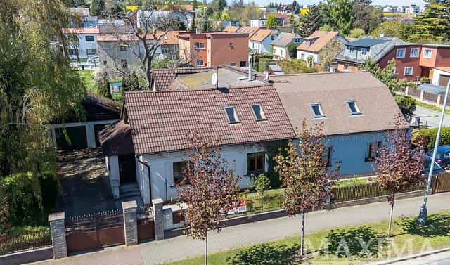 Prodej domu 230 m² s pozemkem 654 m², Na hlavní, Praha 8 – Březiněves