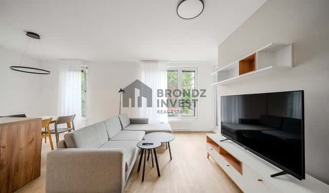 Pronájem bytu 3+kk 82 m², Litoměřická, Praha 9
