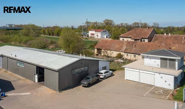 Prodej skladovacích prostor 700 m², Chroustovice, okres Chrudim