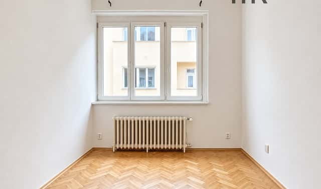 Pronájem bytu 1+kk 21 m², Kouřimská, Praha 3 – Vinohrady