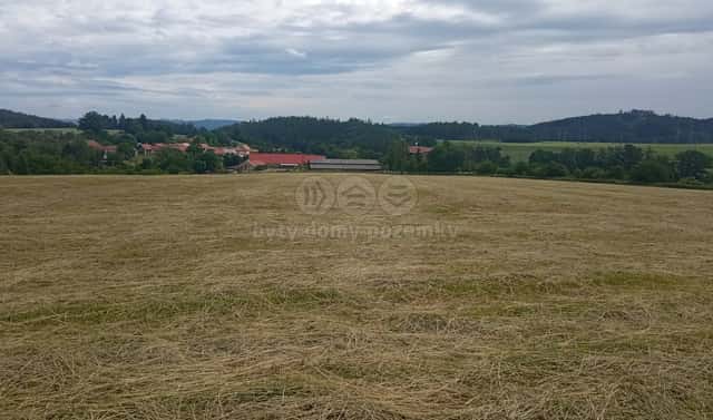 Prodej pole 43 102 m², Malá Roudka – Skočova Lhota, okres Blansko