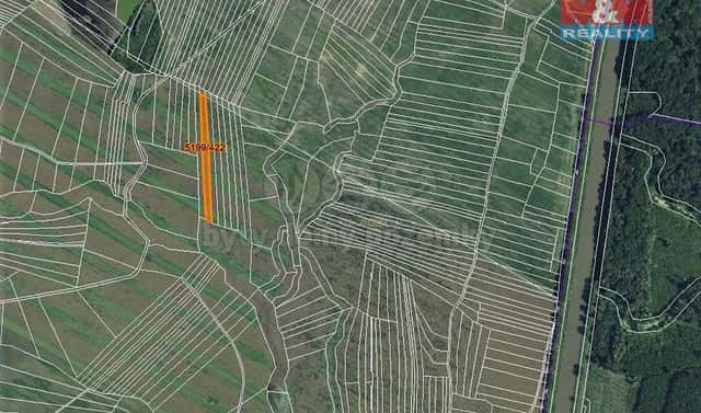 Prodej pole 2 788 m², Bzenec, okres Hodonín