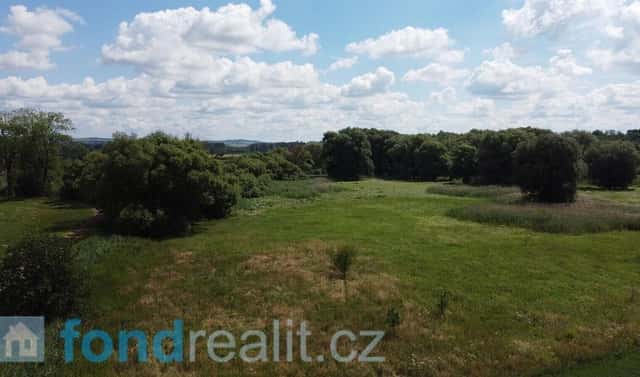 Prodej pozemku 2 388 m², Střížovice, okres Kroměříž