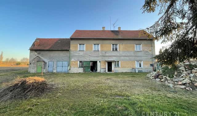 Prodej domu 238 m² s pozemkem 1 002 m², Jimlín, okres Louny