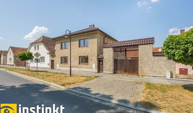 Prodej domu 220 m² s pozemkem 1 450 m², Dolní Lukavice, okres Plzeň-jih