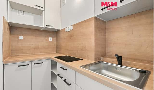 Pronájem bytu 1+kk 32 m², Sosnová, Liberec – Liberec XV-Starý Harcov