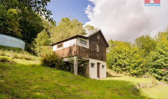 Prodej chaty/chalupy 489 m² s pozemkem 26 m², Stružnice – Bořetín, okres Česká Lípa
