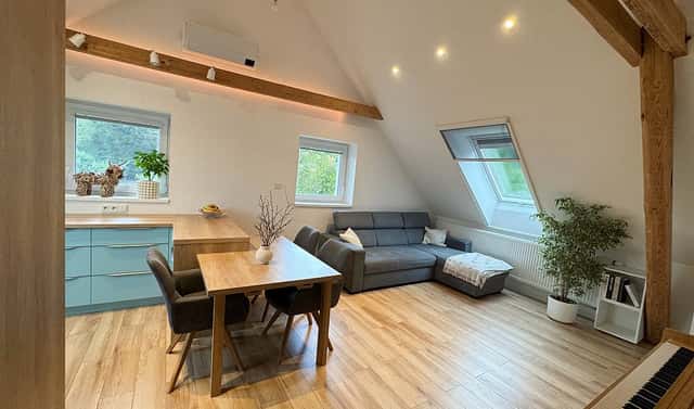 Prodej domu 228 m² s pozemkem 1 507 m², Klučenice, okres Příbram