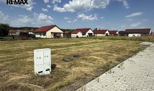 Prodej stavebního pozemku 712 m², Choťovice, okres Kolín