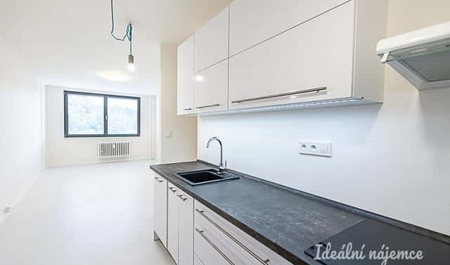 Pronájem bytu 3+kk 62 m², Lupáčova, Praha 3 – Žižkov