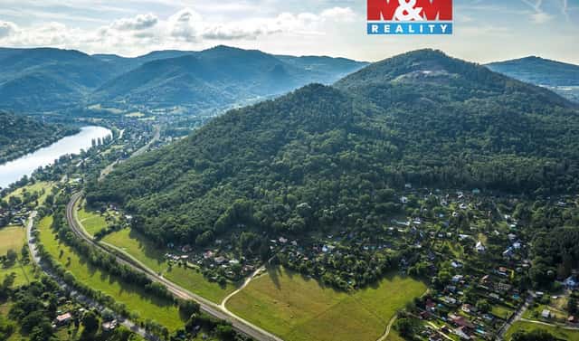 Prodej zahrady 986 m², Ústí nad Labem – Církvice