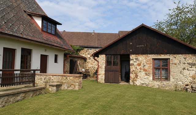 Prodej chalupy 210 m² s pozemkem 1 615 m², Hlinná – Lbín, okres Litoměřice