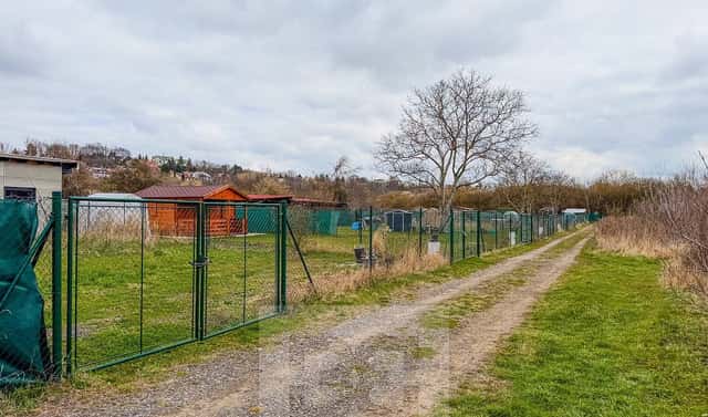 Pronájem zahrady 270 m², Stoliňská, Praha 9 – Horní Počernice