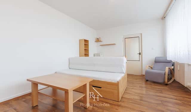 Pronájem bytu 2+1 59 m², Čs. armády, Kladno