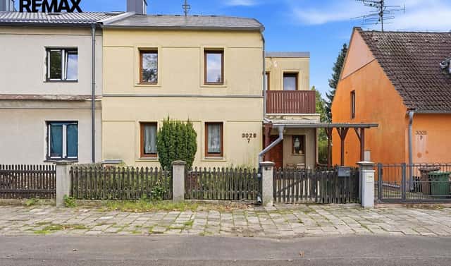 Prodej domu 100 m² s pozemkem 272 m², Karla Čapka, Chomutov