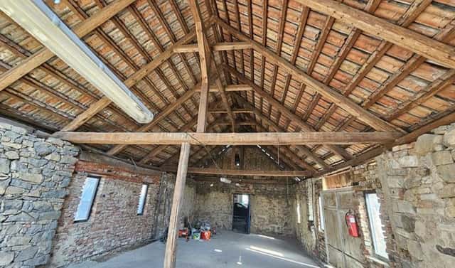 Prodej komerčního objektu (jiného typu) 342 m², Dlouhá Lhota, okres Příbram