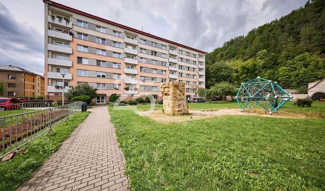 Prodej bytu 1+1 35 m², Pod Skalkou, Úpice, okres Trutnov