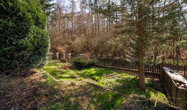 Prodej stavebního pozemku 1 571 m², Hlásná Třebaň, okres Beroun