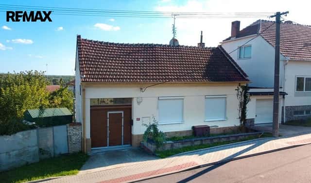 Prodej domu 160 m² s pozemkem 947 m², Poštovní, Týnec, okres Břeclav