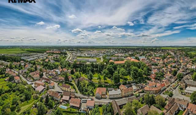 Prodej stavebního pozemku 9 806 m², Buštěhrad, okres Kladno