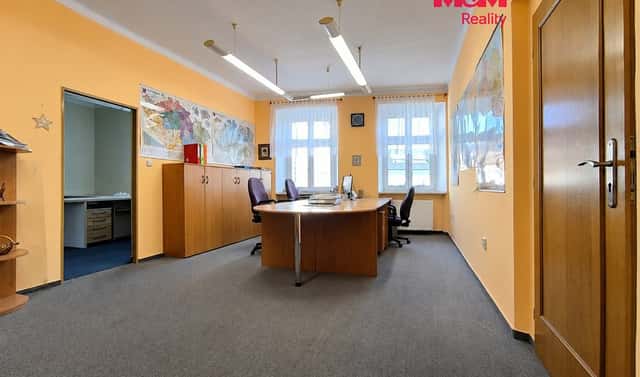 Pronájem kanceláře 85 m², Husovo náměstí, Ledeč nad Sázavou, okres Havlíčkův Brod