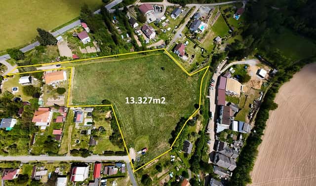 Prodej stavebního pozemku 13 327 m², Vrčeň, okres Plzeň-jih